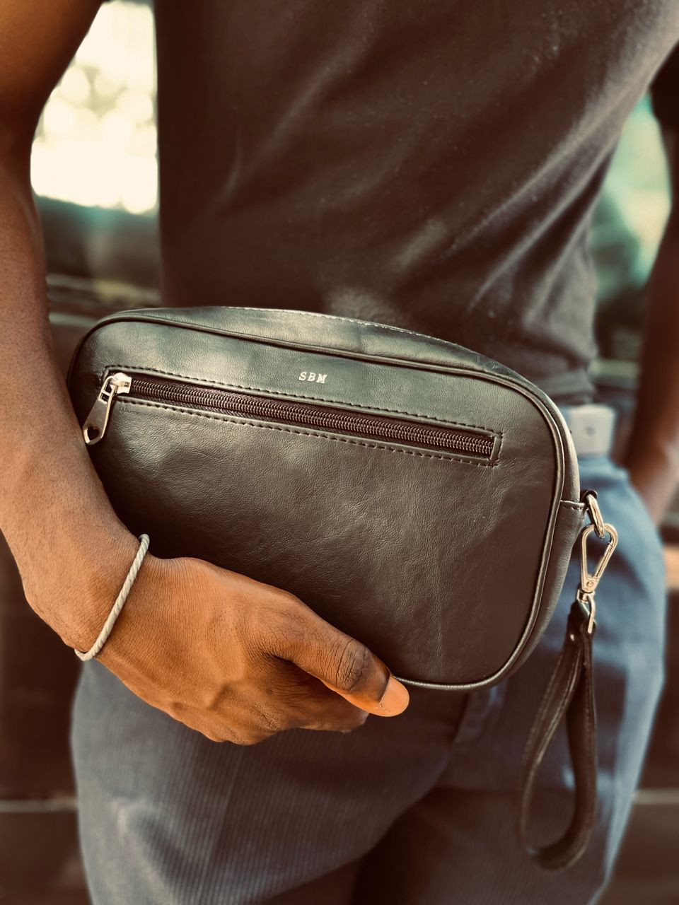 Pochette en cuir pour homme