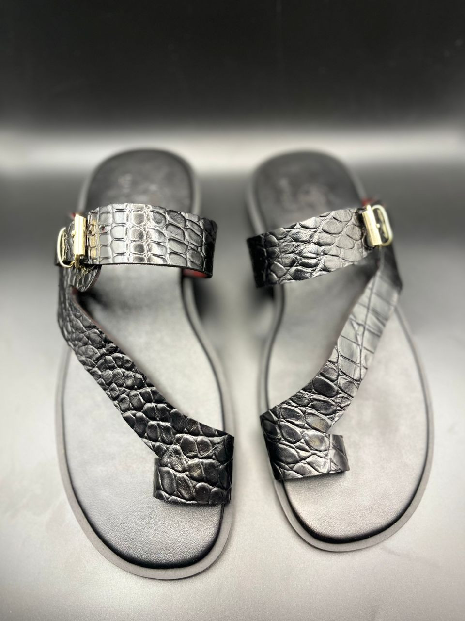 Sandales en cuir croco